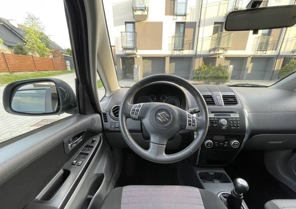 Suzuki SX4 cena 29990 przebieg: 200000, rok produkcji 2011 z Skawina małe 232